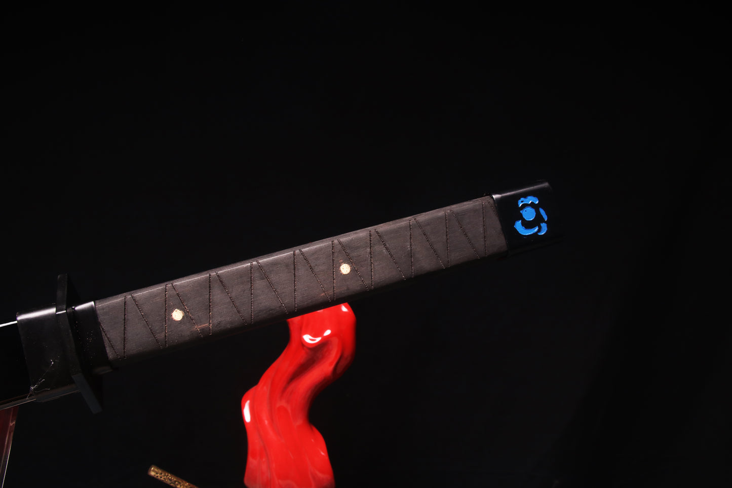 The Magic Knife Thousand Blades Restored Manganese Steel model comes in three colorways.