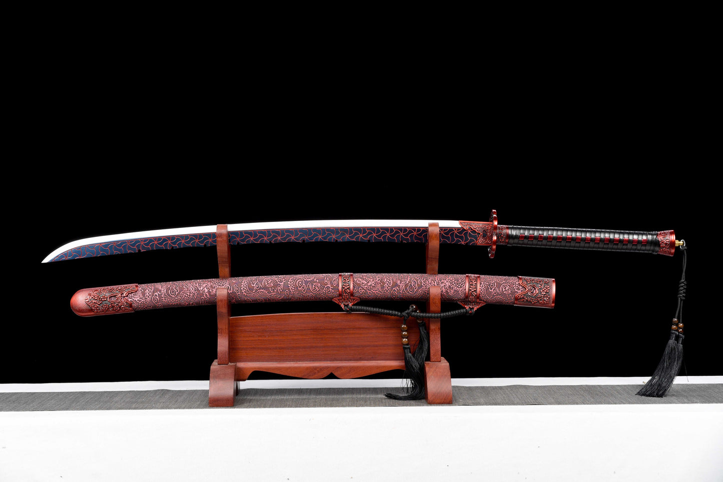 The Embroidered Spring Sword Red Kill