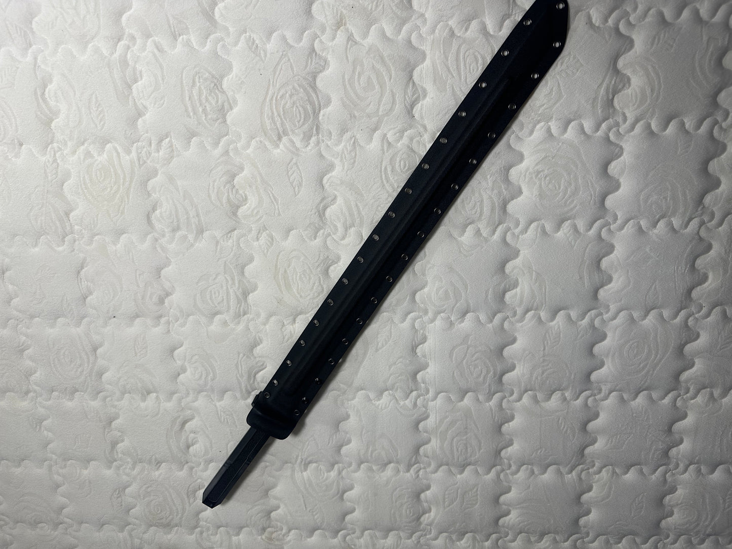 lit. the Tang sword of the lone human being (archaic)