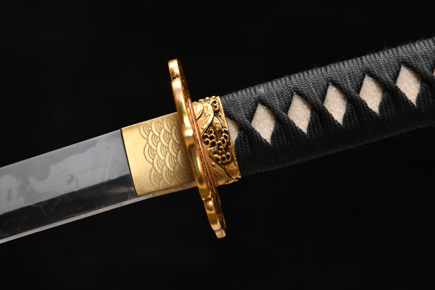 26-inch T10 Steel Tri-color Sword - Maki-e Gold Dragon Sword